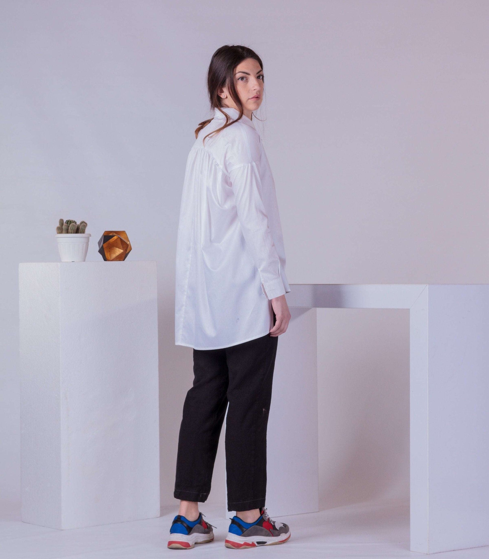 Long woman shirt, Asymmetric White Shirt, Loose Tunic Shirt, Baggy Tunic Dress, Button Up Summer Trendy Blouse, Maternity Top