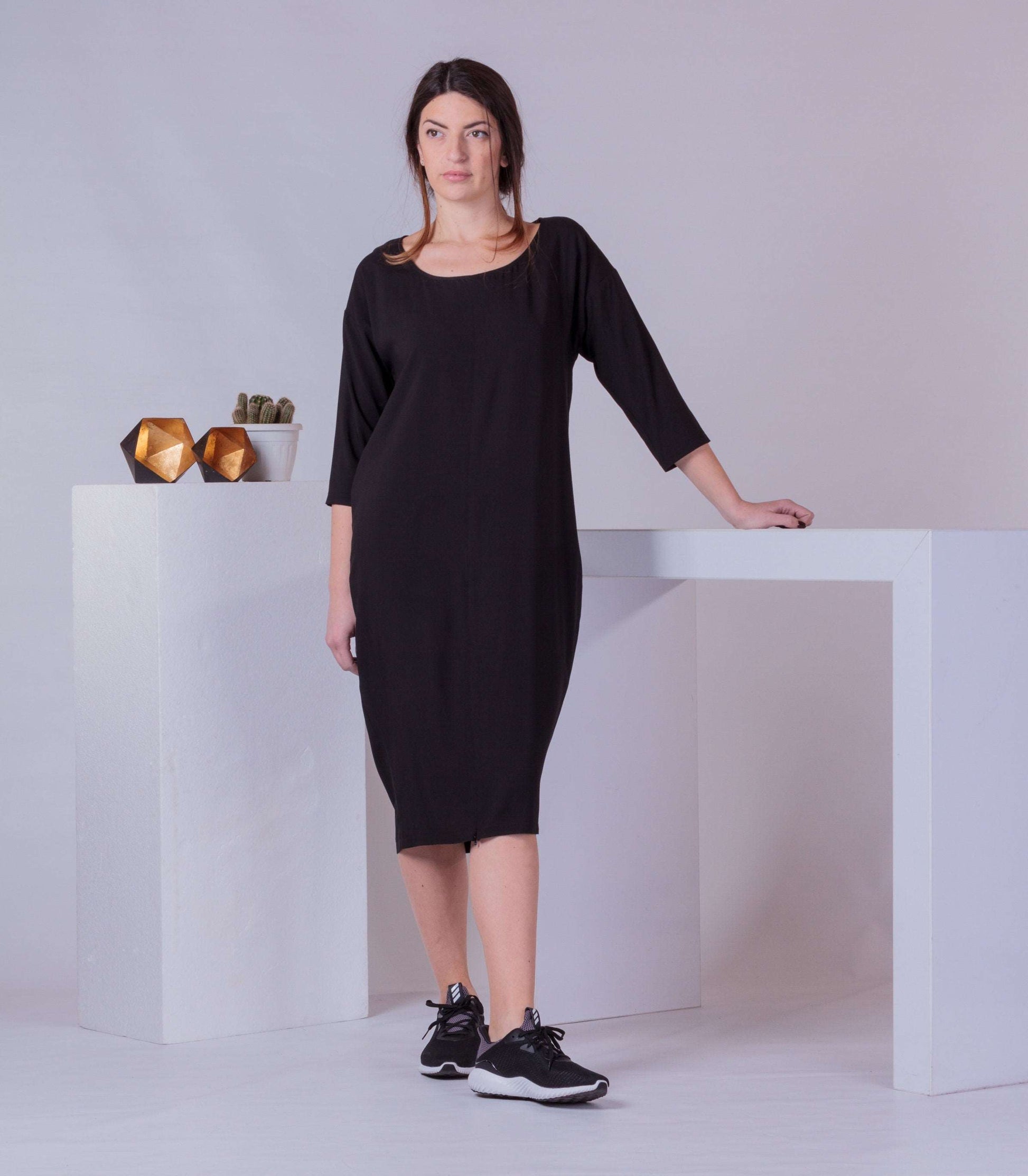 Basic Casual Dress, Woman Plain Slit Dress, Knee Length Dress, Half Sl Friends.Fashion Basic Casual Dress, Woman Plain Slit Dress, Knee Length Dress, Half Sl Friends.Fashion