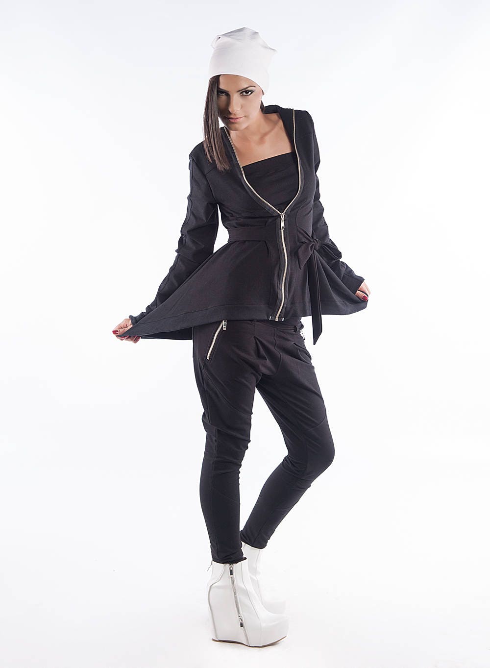 Sport Set/ Woman Activewear/ Elegant Woman Set/ Black Activewear/ Asymmetrical Top/ Long Sleeve Top/ Loose Pants/ Loose Set/ Friends Fashion